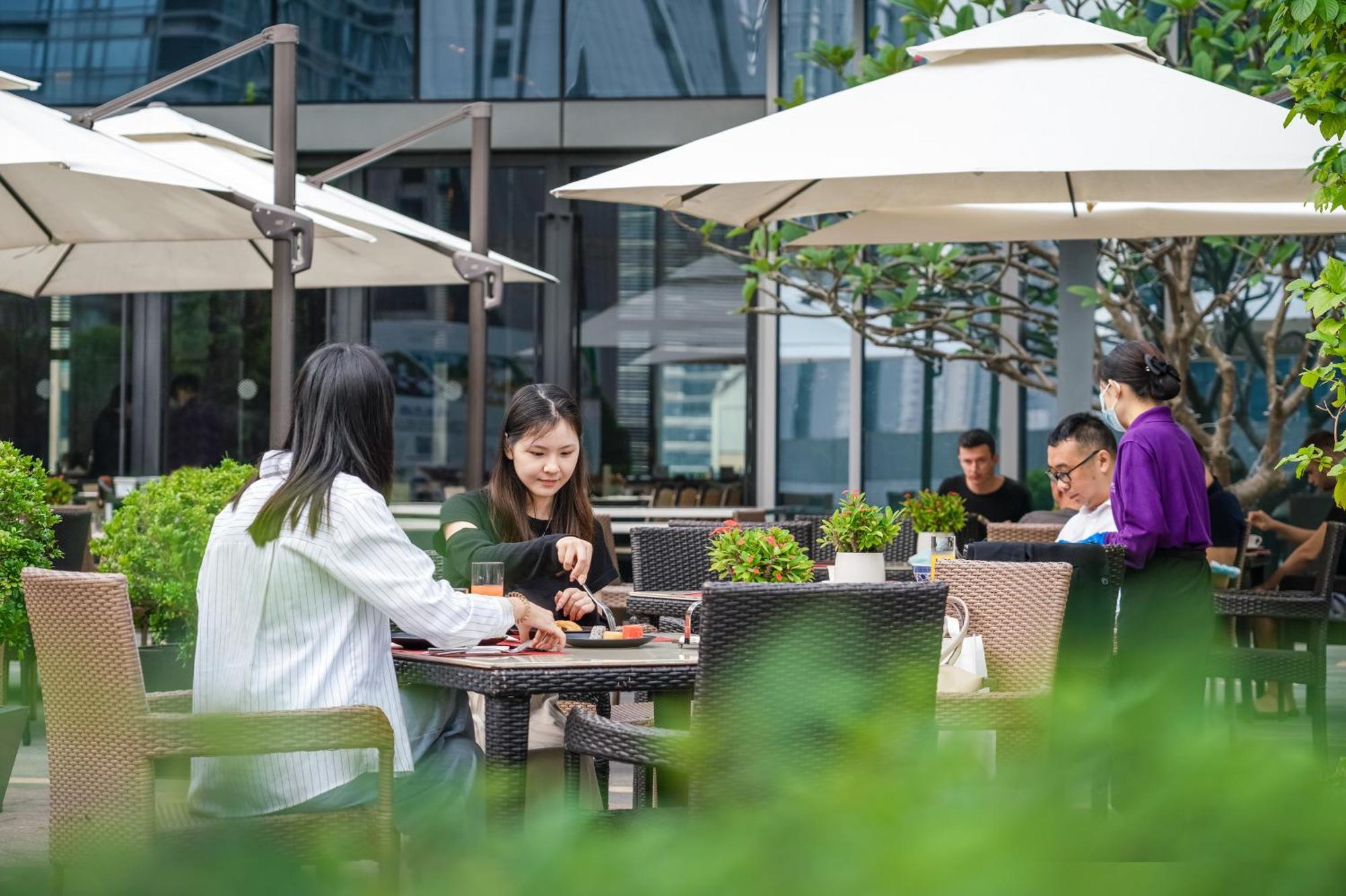 Pullman Zhuhai Bagian luar foto